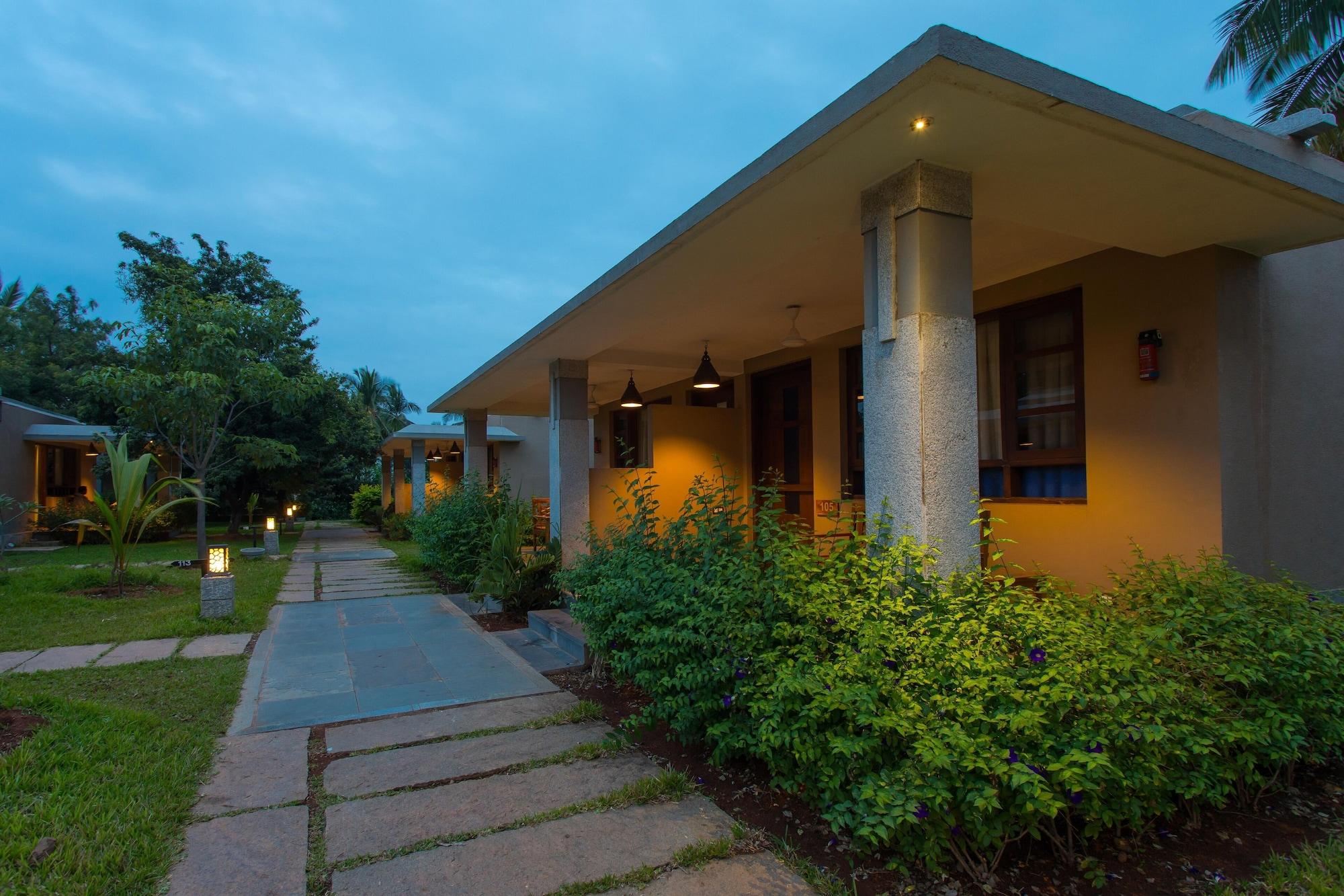 Heritage Resort Hampi Bagian luar foto