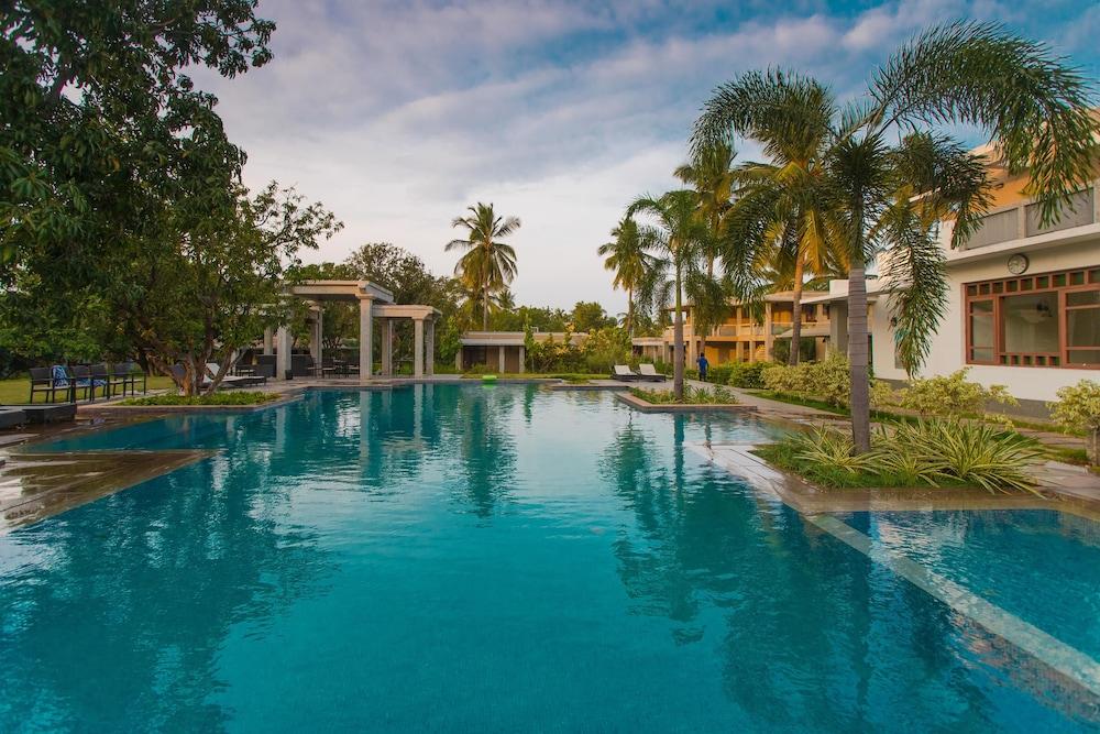 Heritage Resort Hampi Bagian luar foto