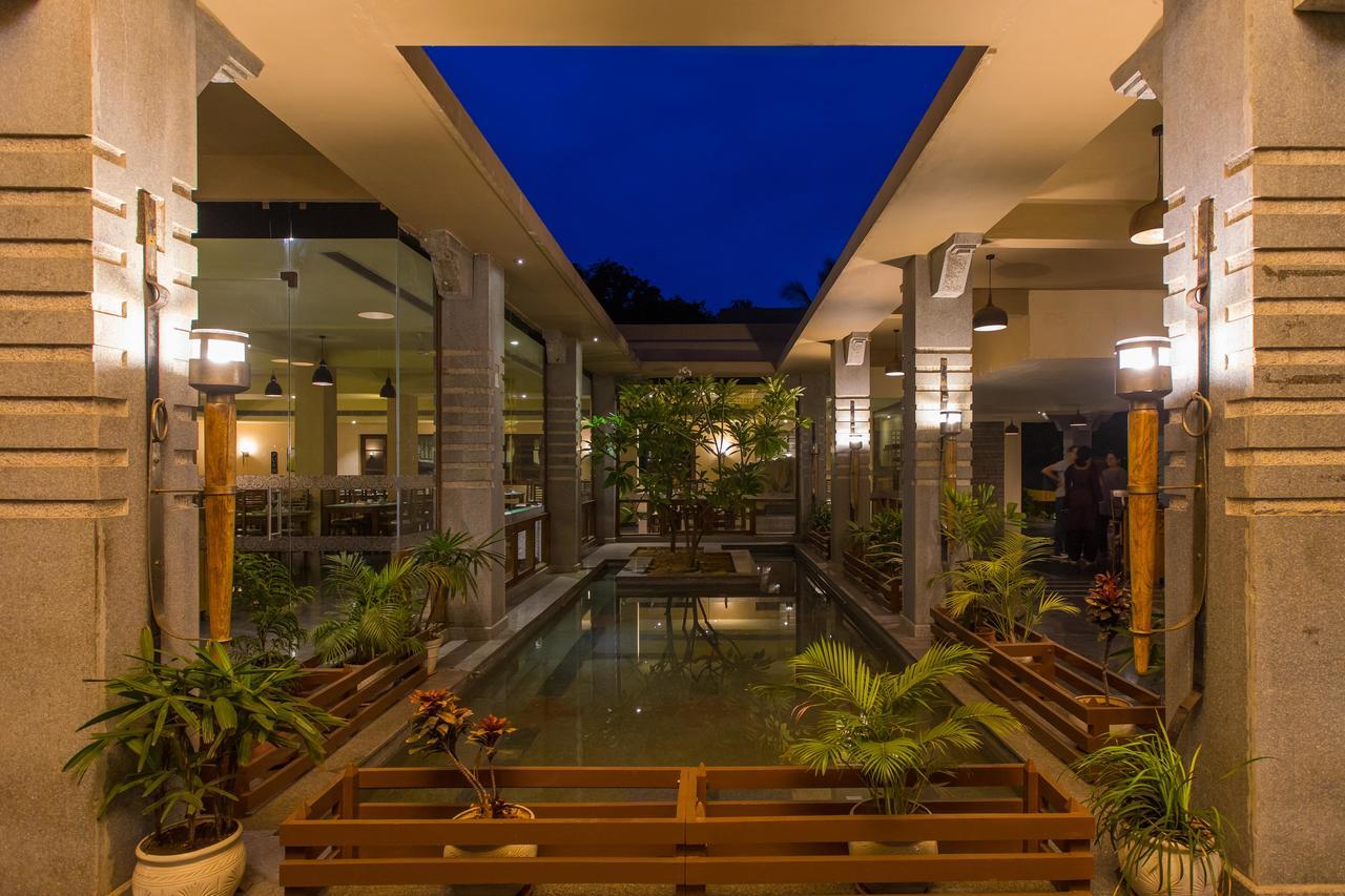 Heritage Resort Hampi Bagian luar foto