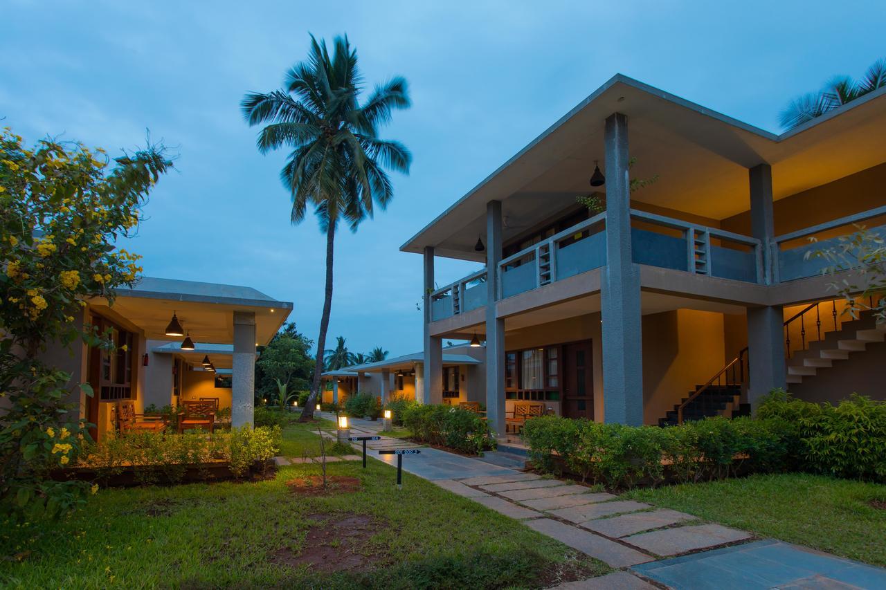 Heritage Resort Hampi Bagian luar foto