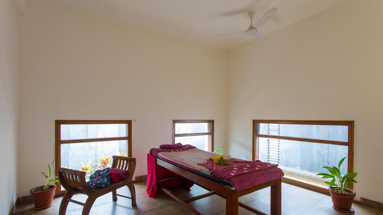 Heritage Resort Hampi Bagian luar foto