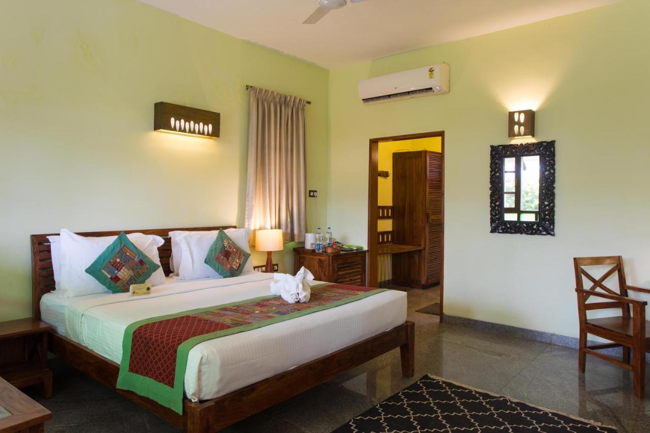 Heritage Resort Hampi Bagian luar foto